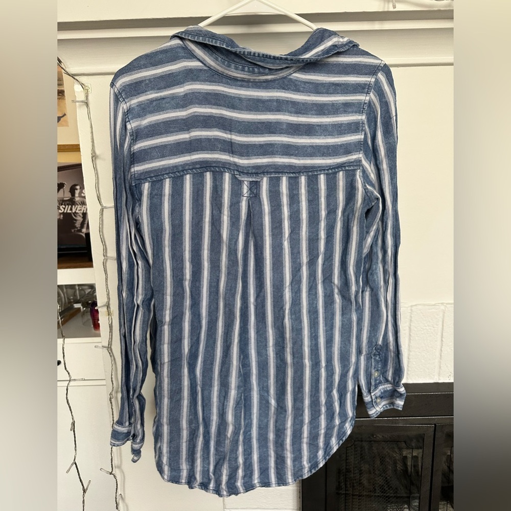 American Eagle Blue and White Striped Boyfriend Button Up Shirt - Picture 2 of 4